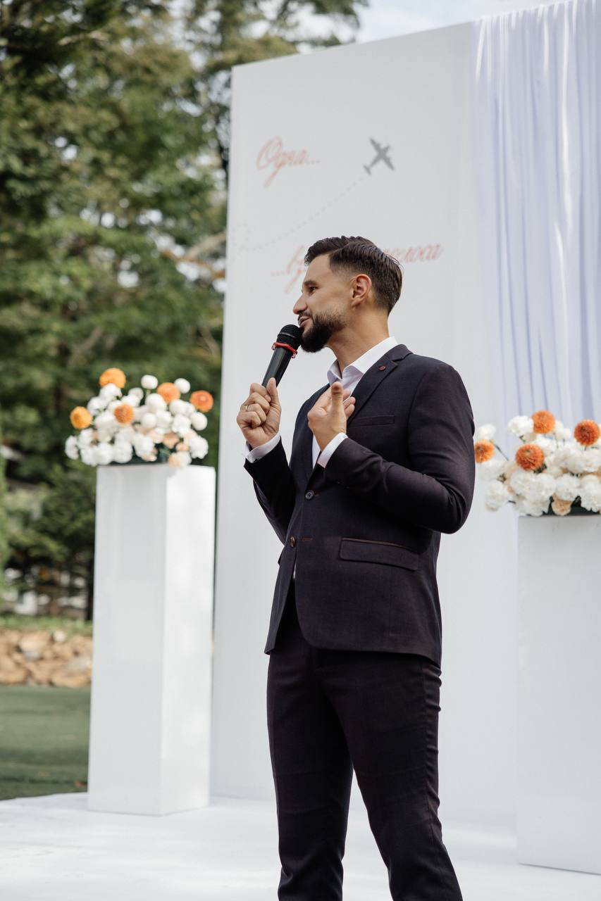 Проведение свадеб, корпоративов, дней рождений и юбилеев - Владивосток. Ведущий Дмитрий Ширяев