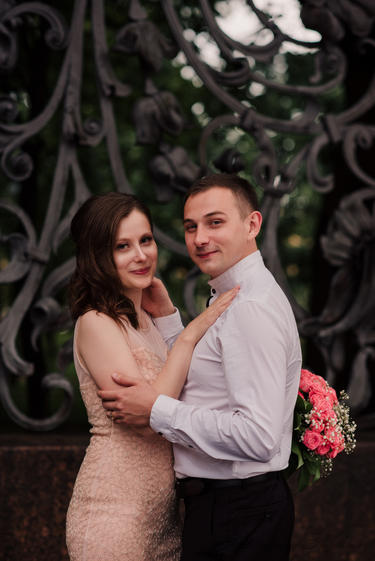 Ангелина и Денис. Дождь и счастье в городе. Семейный и Свадебный фотограф. Санкт-Петербург. Пушкин