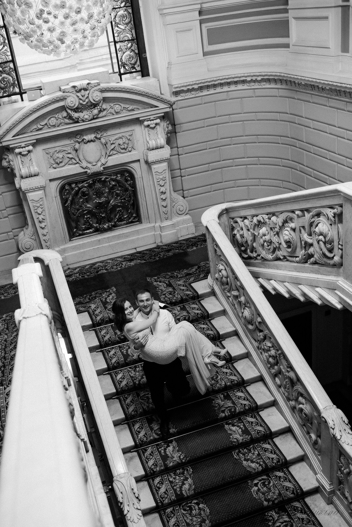 Ангелина и Денис. Дождь и счастье в городе. Семейный и Свадебный фотограф. Санкт-Петербург. Пушкин