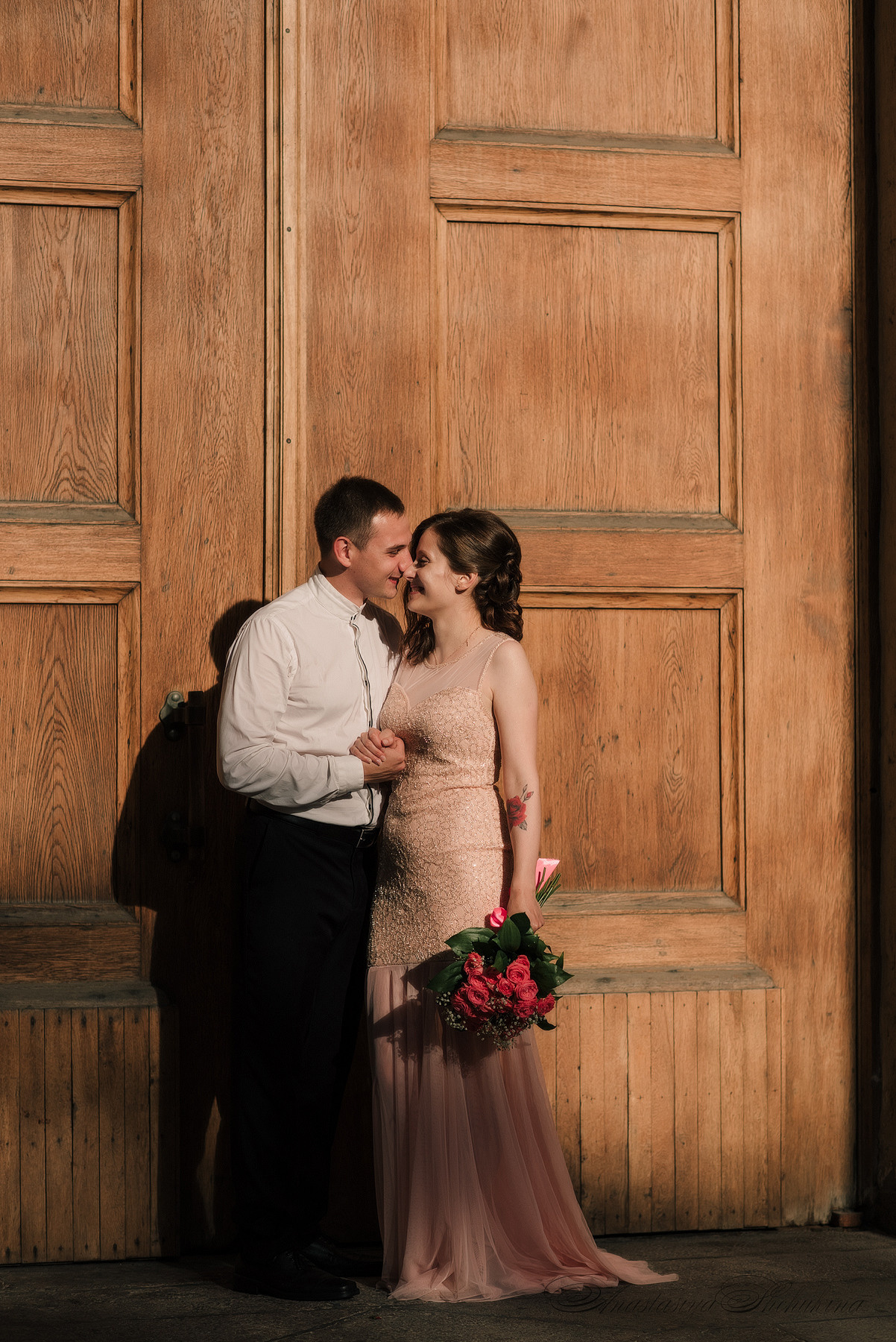 Ангелина и Денис. Дождь и счастье в городе. Семейный и Свадебный фотограф. Санкт-Петербург. Пушкин