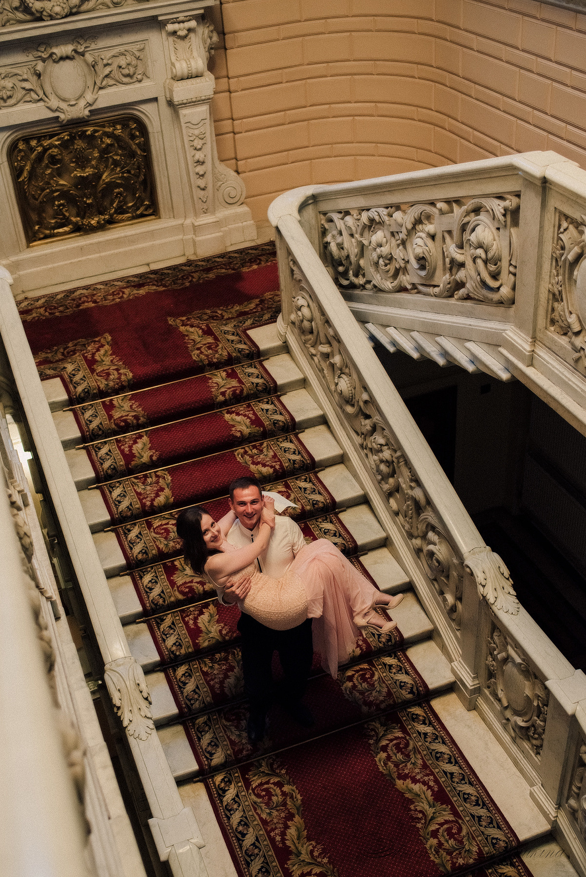 Ангелина и Денис. Дождь и счастье в городе. Семейный и Свадебный фотограф. Санкт-Петербург. Пушкин