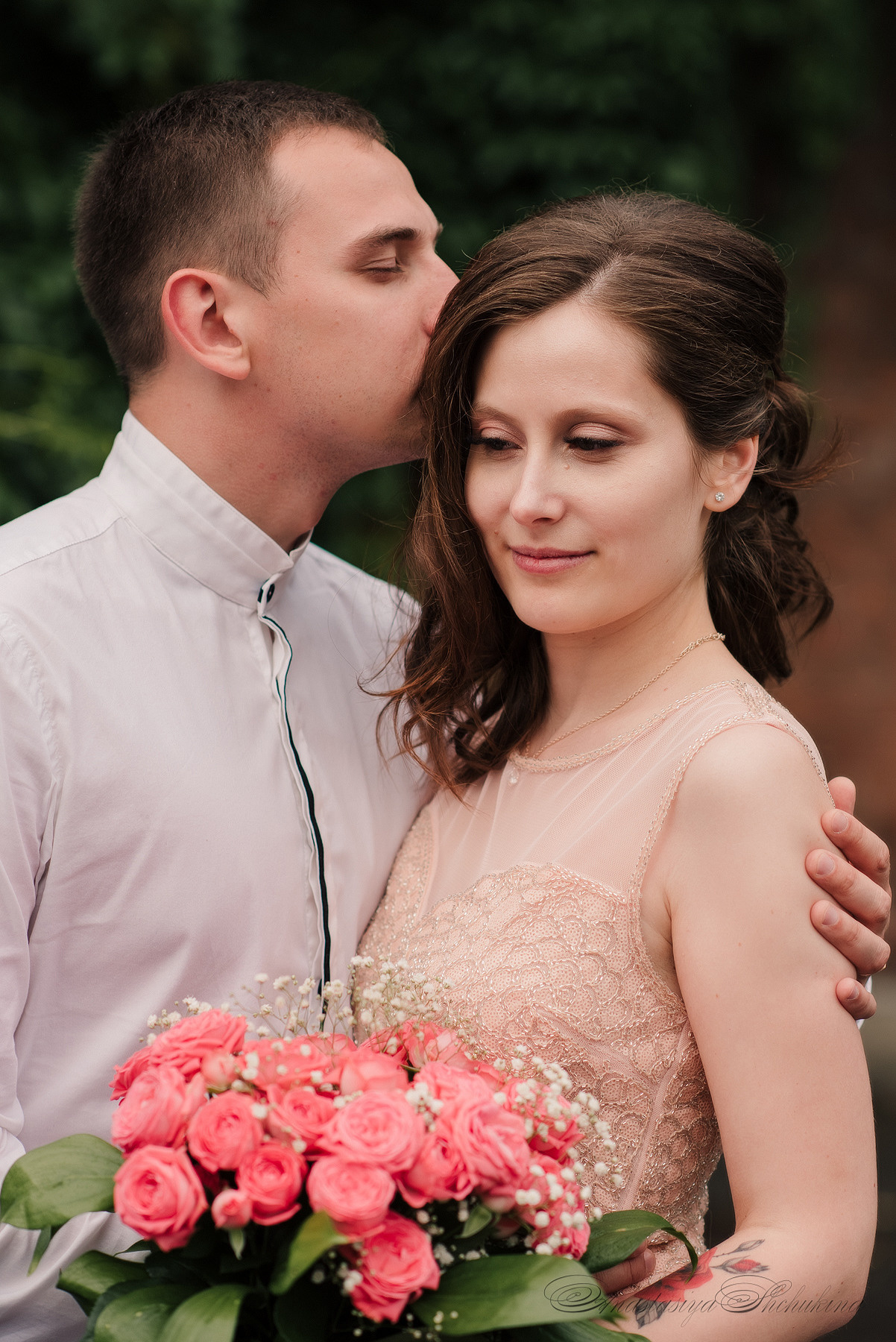 Ангелина и Денис. Дождь и счастье в городе. Семейный и Свадебный фотограф. Санкт-Петербург. Пушкин