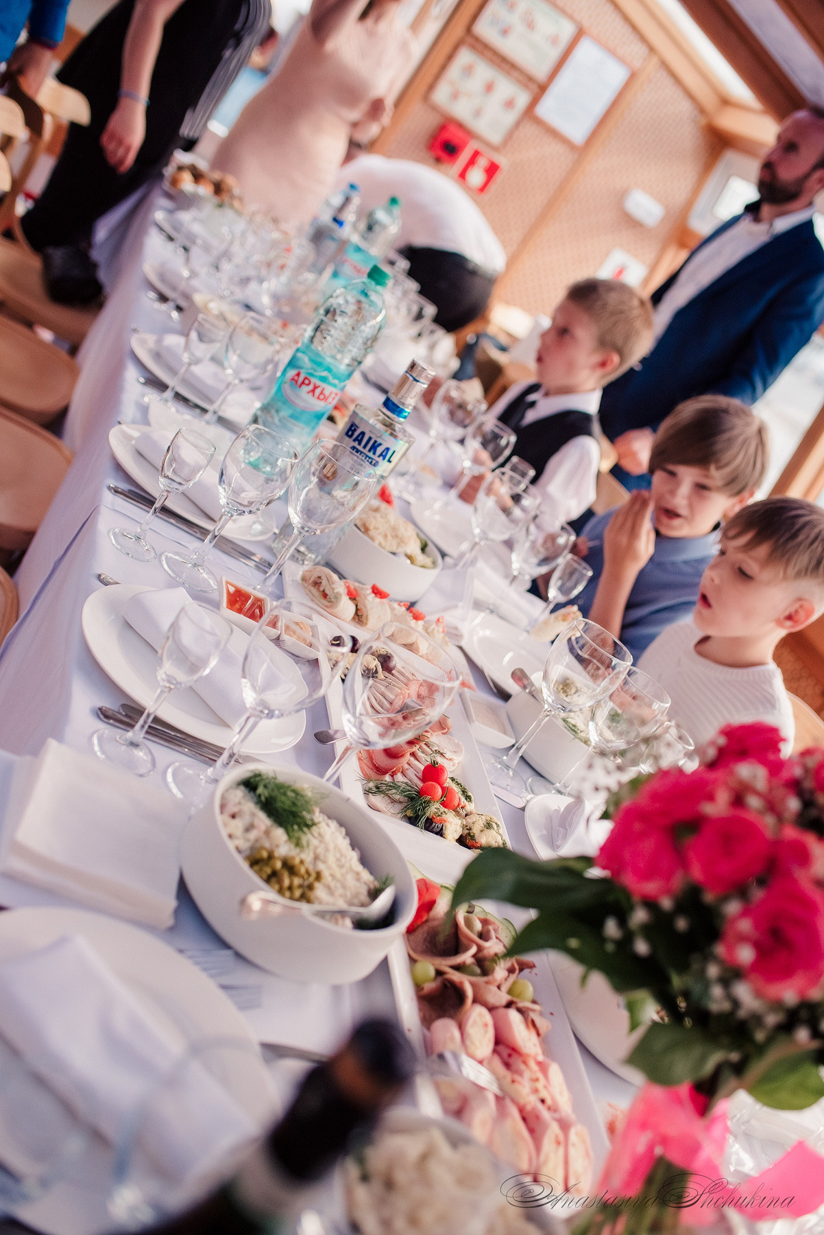 Ангелина и Денис. Дождь и счастье в городе. Семейный и Свадебный фотограф. Санкт-Петербург. Пушкин