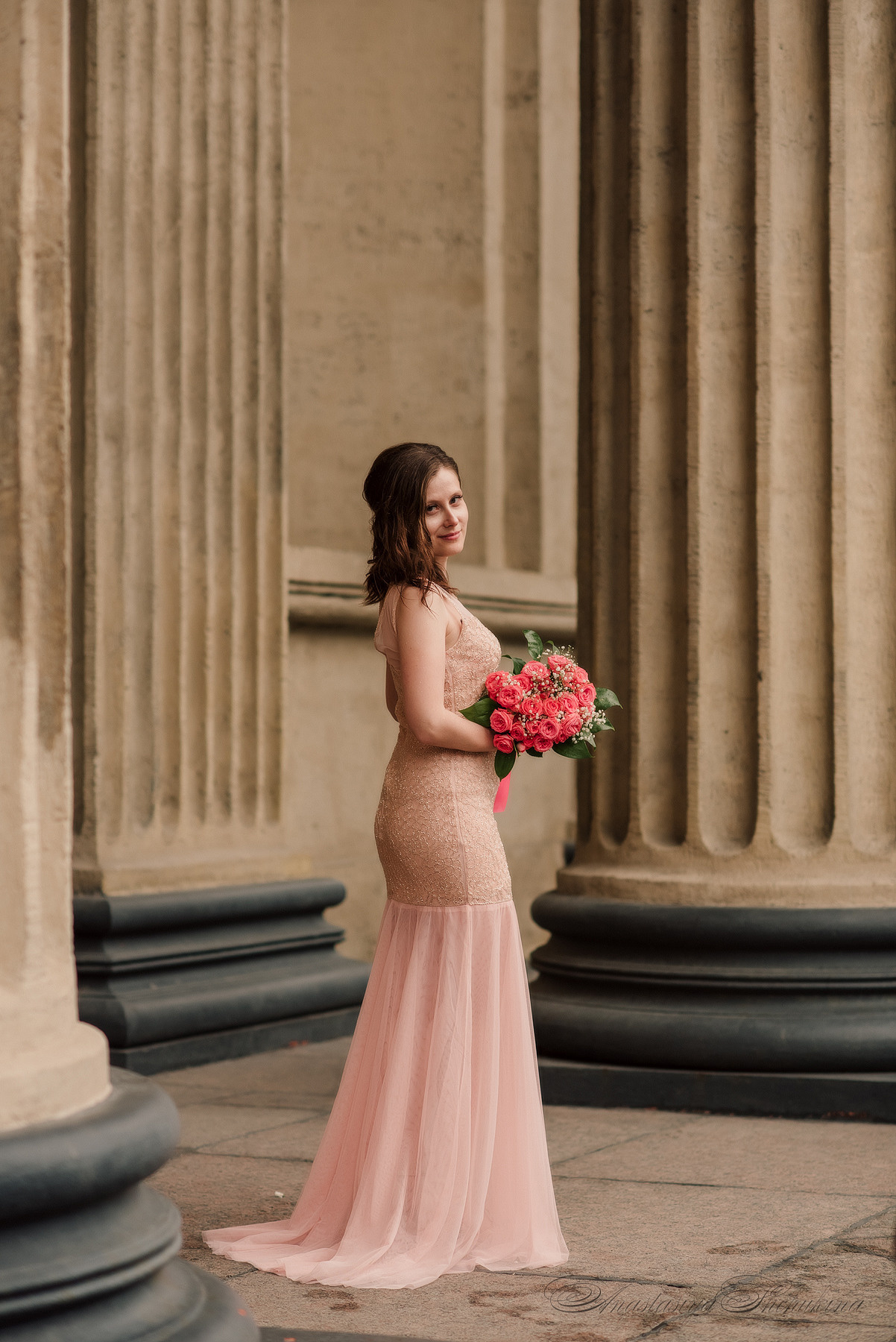 Ангелина и Денис. Дождь и счастье в городе. Семейный и Свадебный фотограф. Санкт-Петербург. Пушкин