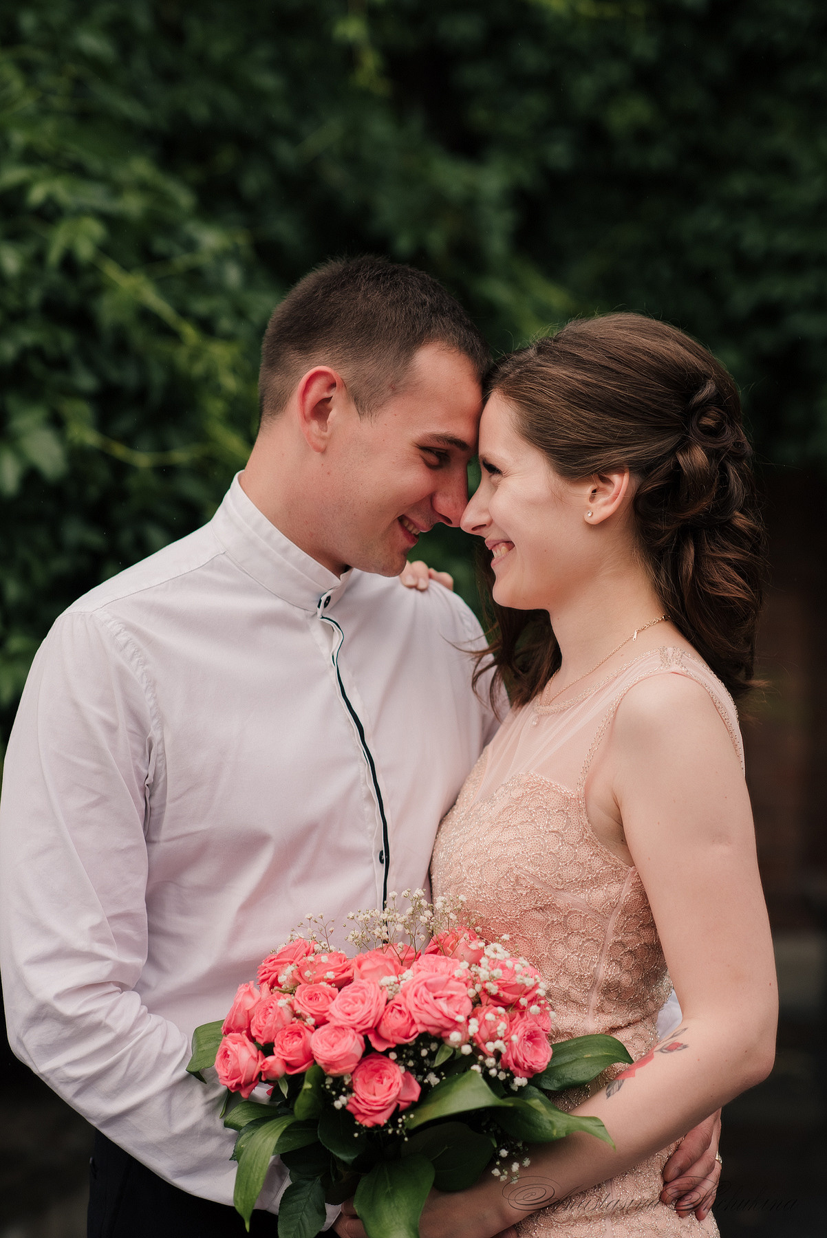 Ангелина и Денис. Дождь и счастье в городе. Семейный и Свадебный фотограф. Санкт-Петербург. Пушкин