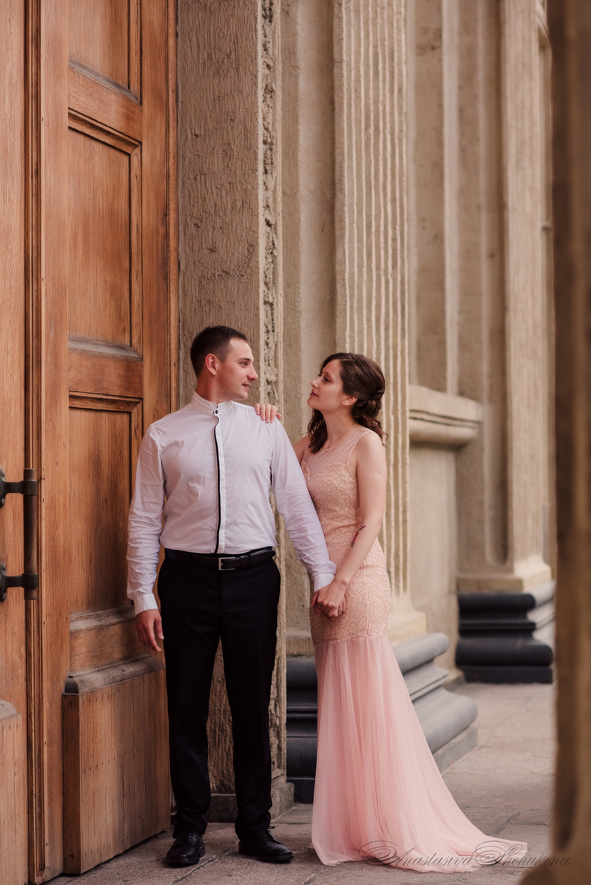 Ангелина и Денис. Дождь и счастье в городе. Семейный и Свадебный фотограф. Санкт-Петербург. Пушкин