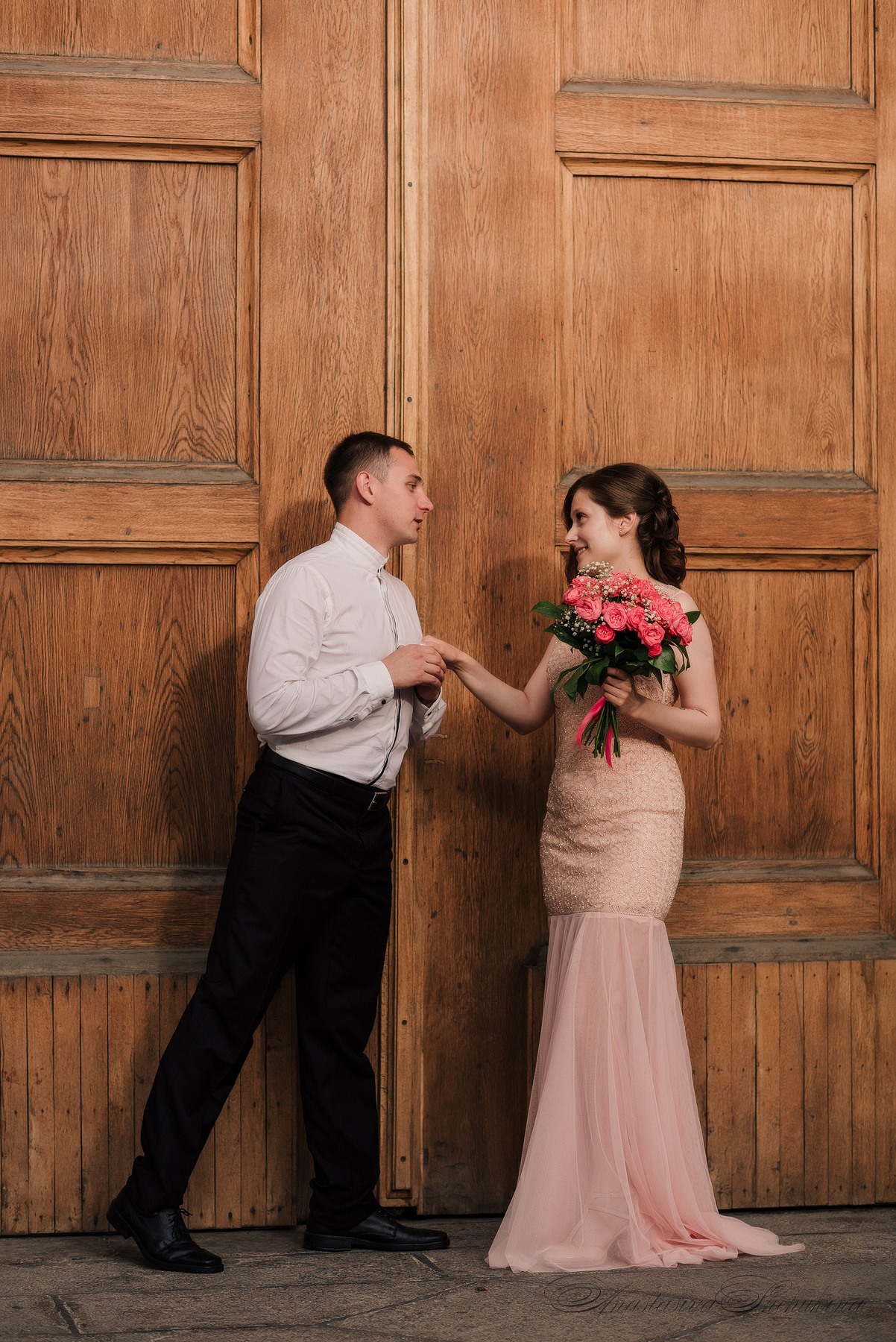Ангелина и Денис. Дождь и счастье в городе. Семейный и Свадебный фотограф. Санкт-Петербург. Пушкин