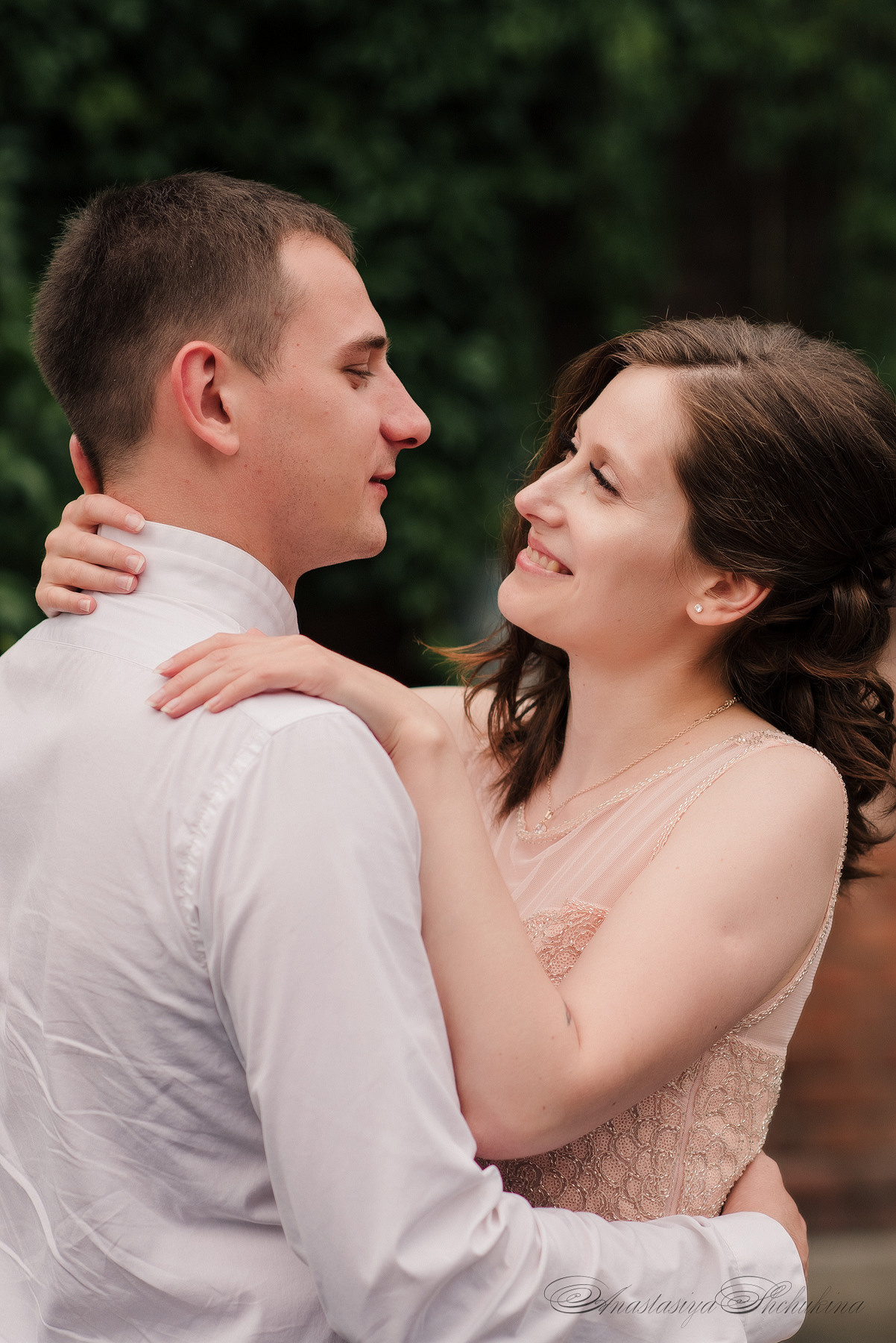 Ангелина и Денис. Дождь и счастье в городе. Семейный и Свадебный фотограф. Санкт-Петербург. Пушкин