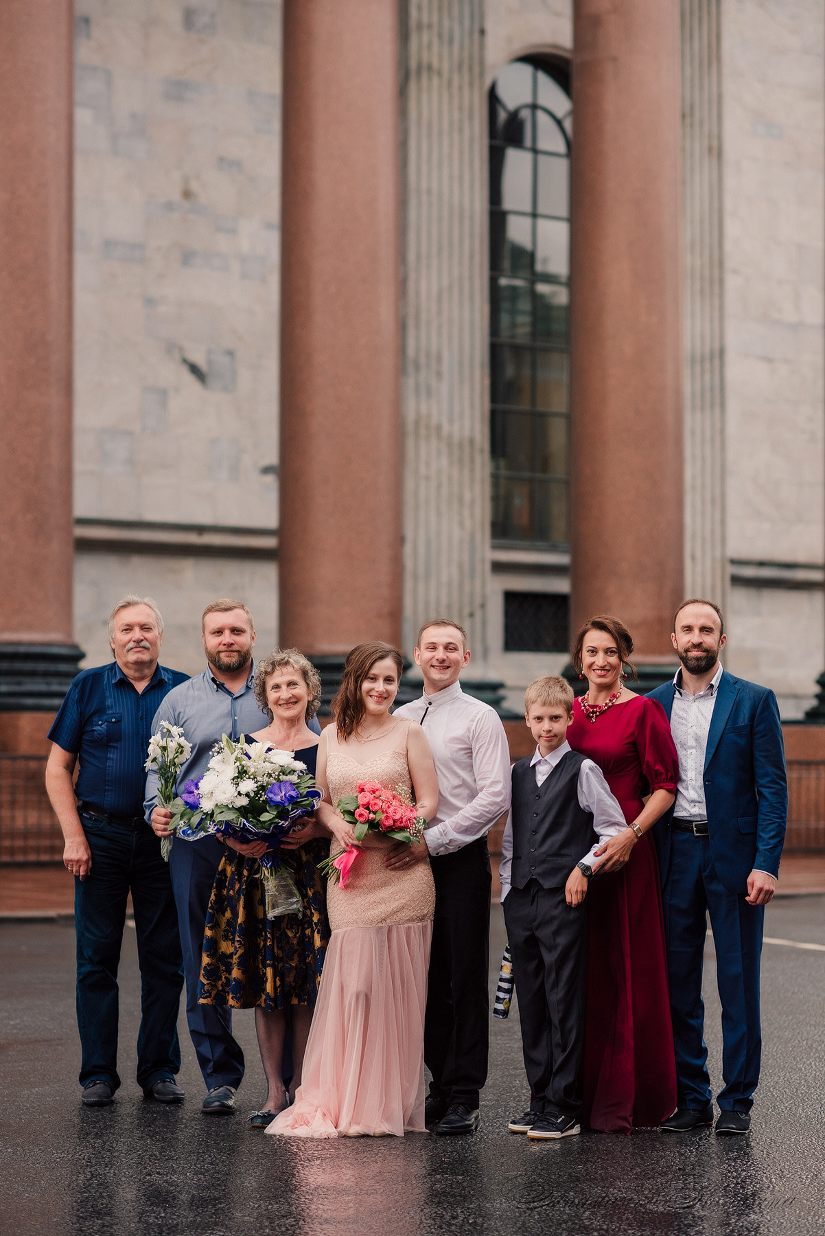Ангелина и Денис. Дождь и счастье в городе. Семейный и Свадебный фотограф. Санкт-Петербург. Пушкин