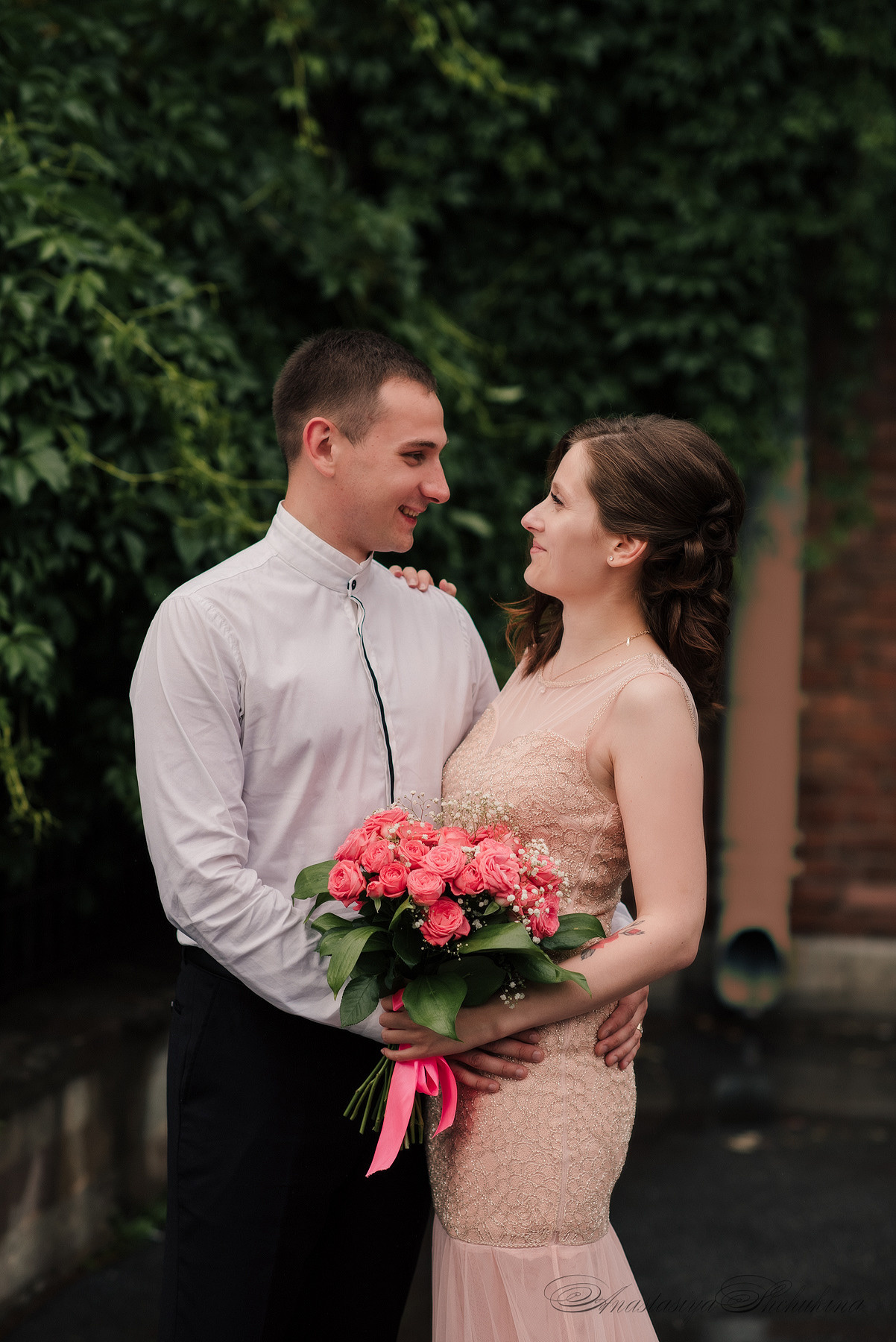 Ангелина и Денис. Дождь и счастье в городе. Семейный и Свадебный фотограф. Санкт-Петербург. Пушкин