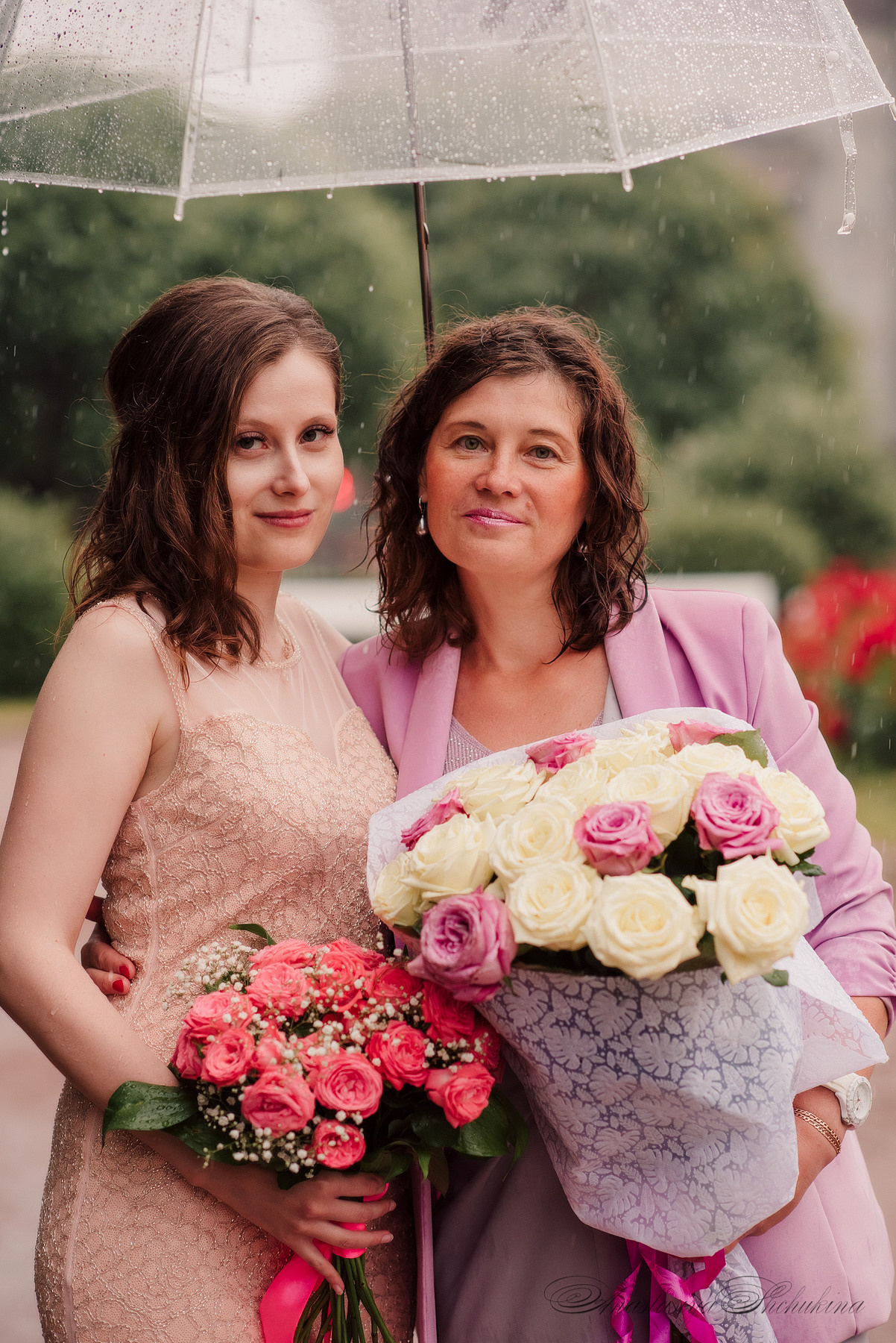 Ангелина и Денис. Дождь и счастье в городе. Семейный и Свадебный фотограф. Санкт-Петербург. Пушкин