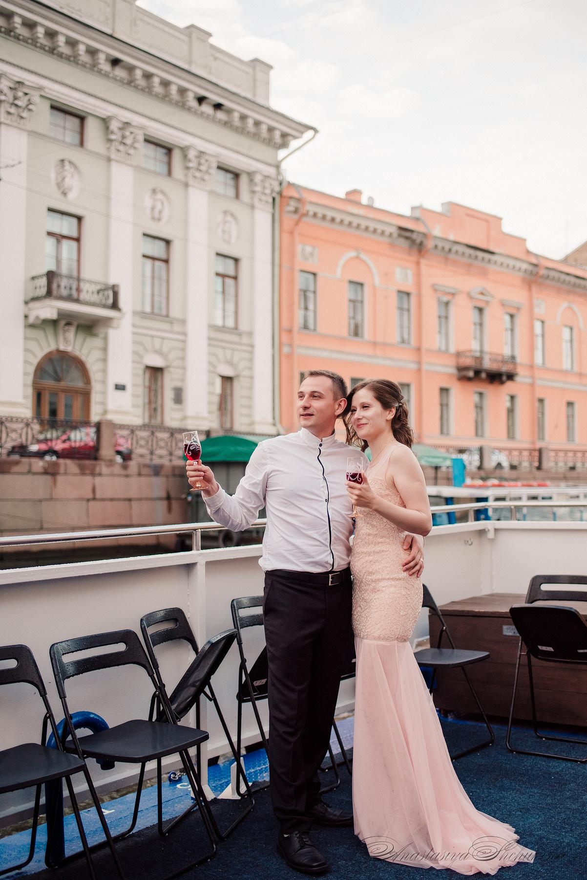 Ангелина и Денис. Дождь и счастье в городе. Семейный и Свадебный фотограф. Санкт-Петербург. Пушкин