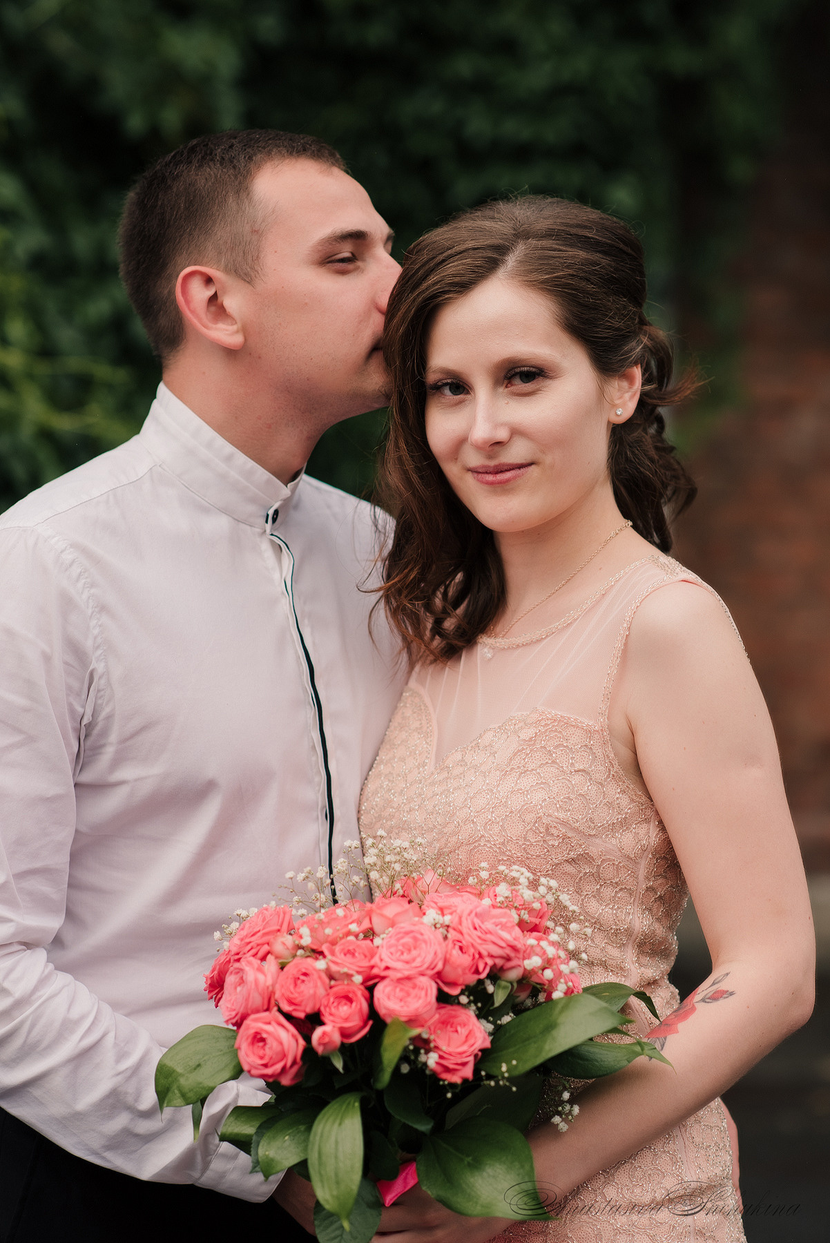 Ангелина и Денис. Дождь и счастье в городе. Семейный и Свадебный фотограф. Санкт-Петербург. Пушкин