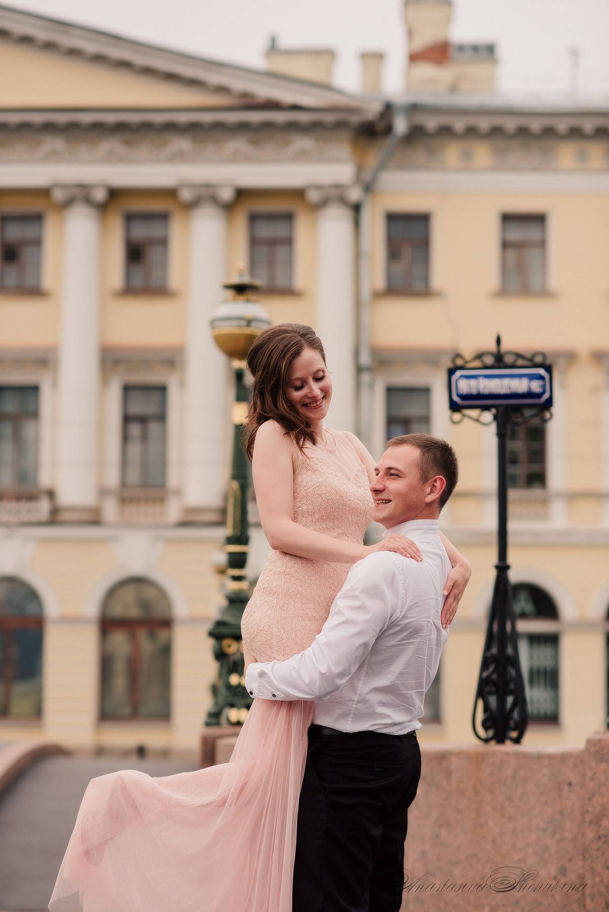 Ангелина и Денис. Дождь и счастье в городе. Семейный и Свадебный фотограф. Санкт-Петербург. Пушкин