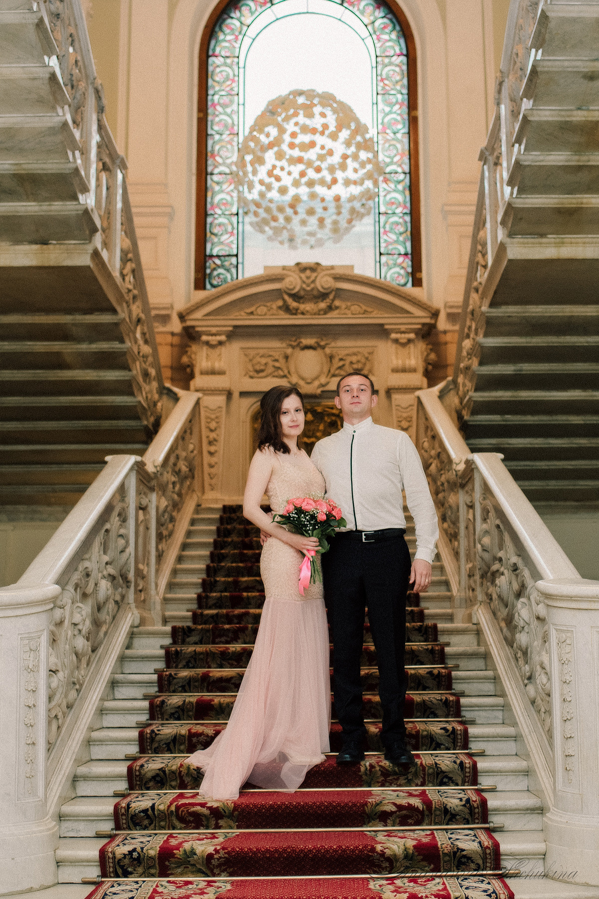 Ангелина и Денис. Дождь и счастье в городе. Семейный и Свадебный фотограф. Санкт-Петербург. Пушкин