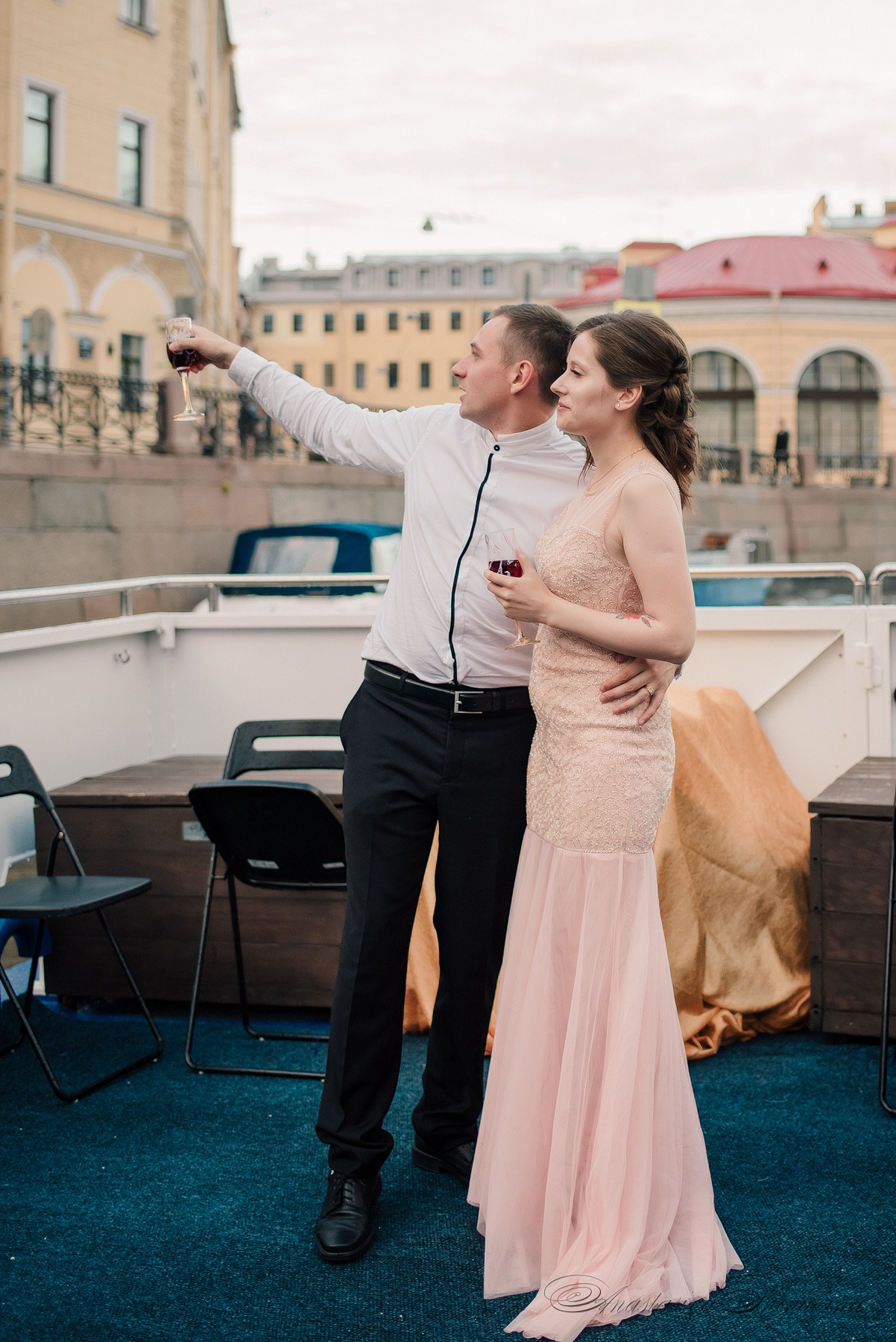 Ангелина и Денис. Дождь и счастье в городе. Семейный и Свадебный фотограф. Санкт-Петербург. Пушкин