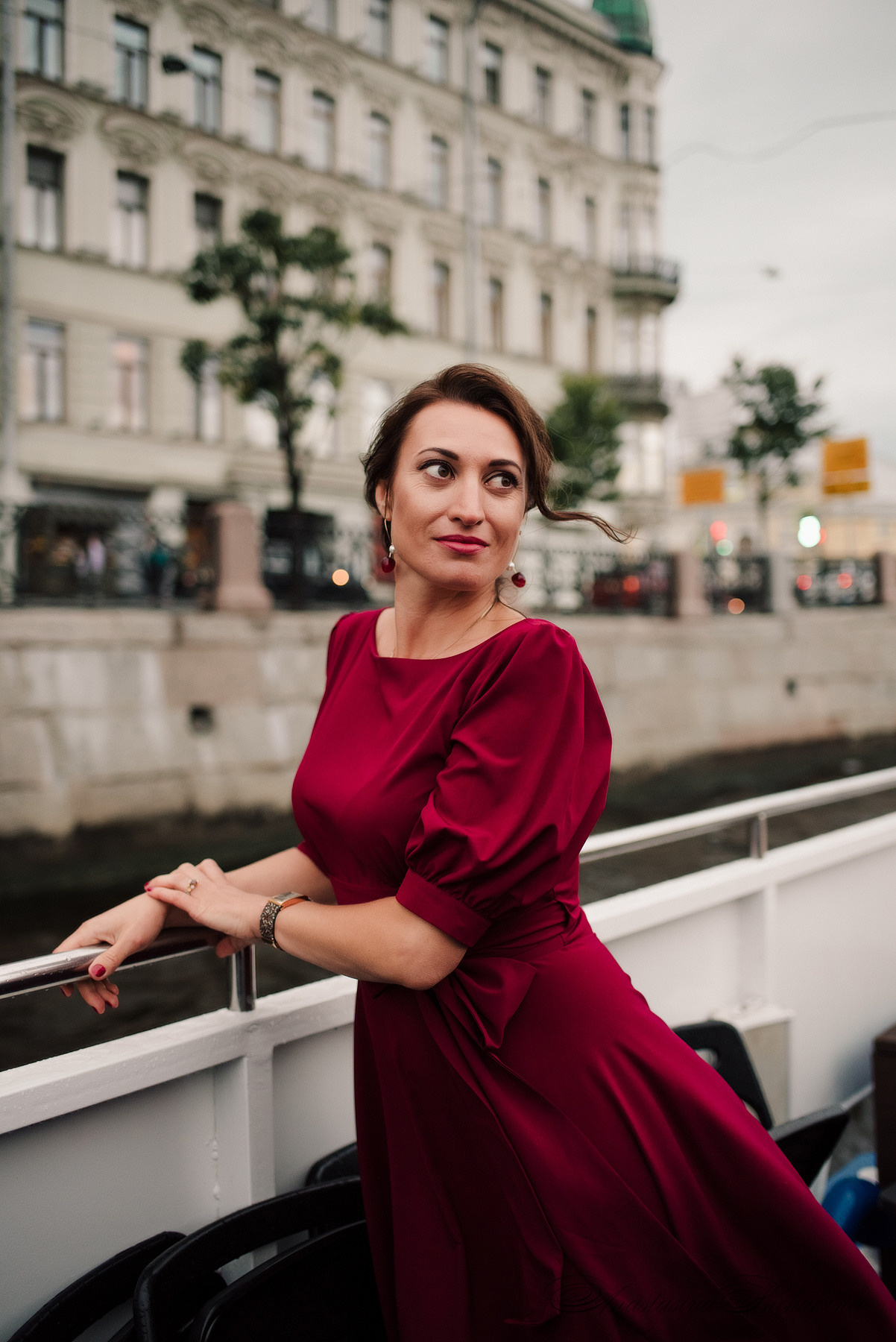 Ангелина и Денис. Дождь и счастье в городе. Семейный и Свадебный фотограф. Санкт-Петербург. Пушкин