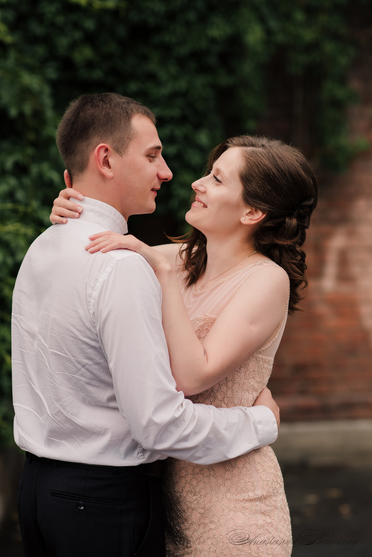 Ангелина и Денис. Дождь и счастье в городе. Семейный и Свадебный фотограф. Санкт-Петербург. Пушкин