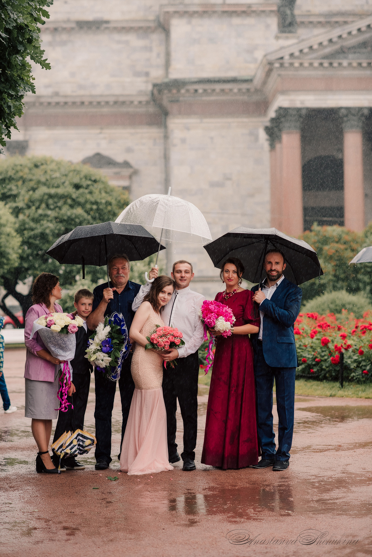 Ангелина и Денис. Дождь и счастье в городе. Семейный и Свадебный фотограф. Санкт-Петербург. Пушкин