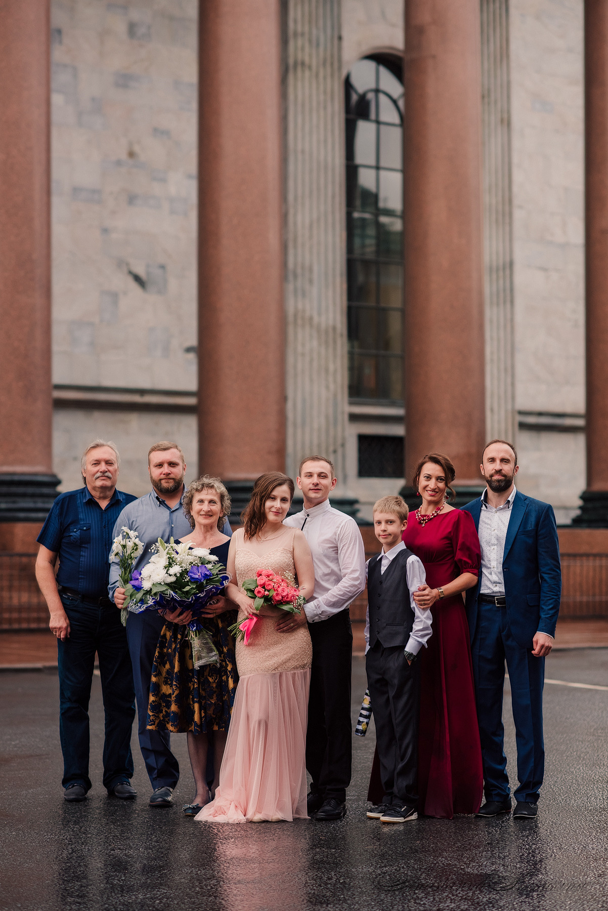 Ангелина и Денис. Дождь и счастье в городе. Семейный и Свадебный фотограф. Санкт-Петербург. Пушкин