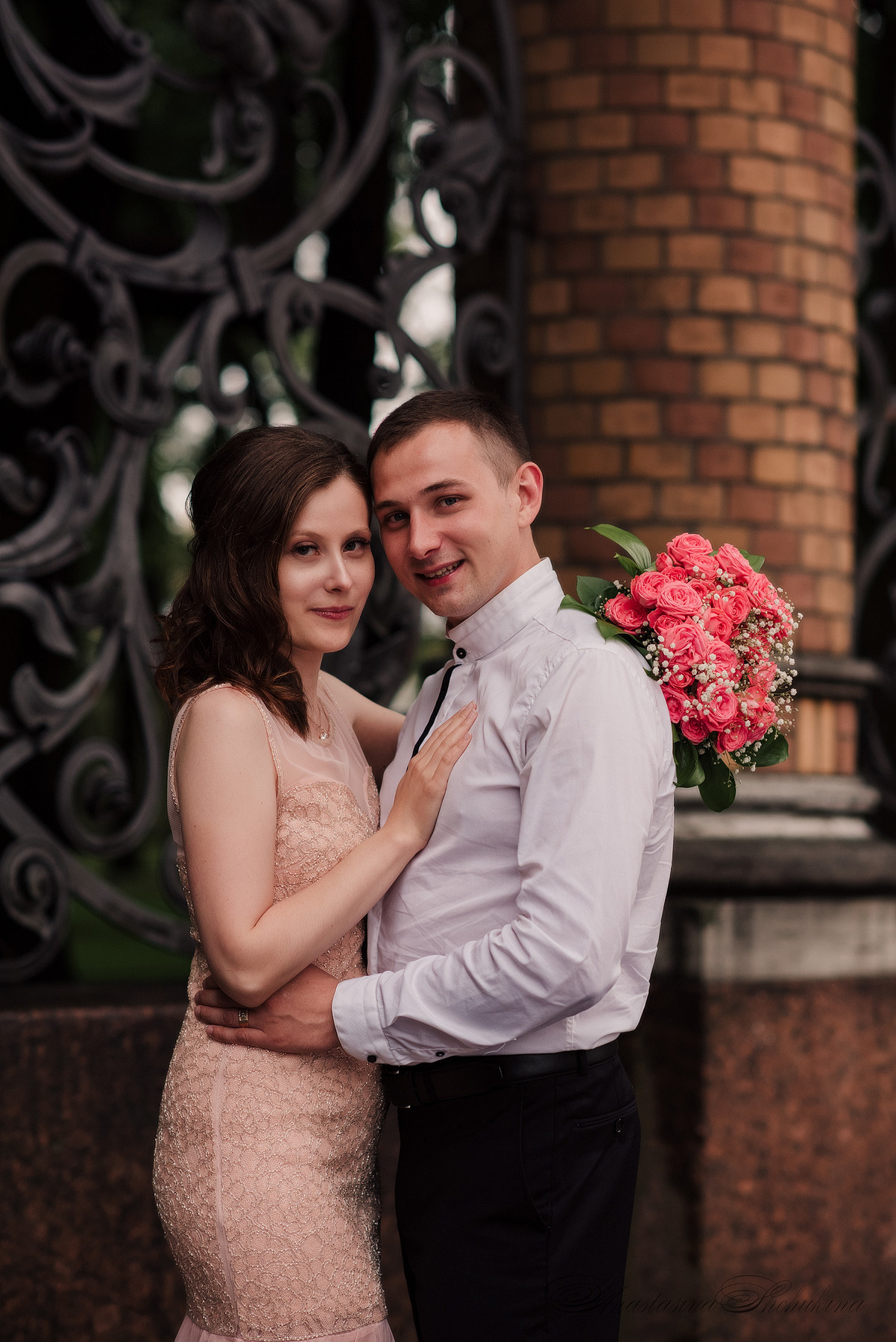 Ангелина и Денис. Дождь и счастье в городе. Семейный и Свадебный фотограф. Санкт-Петербург. Пушкин