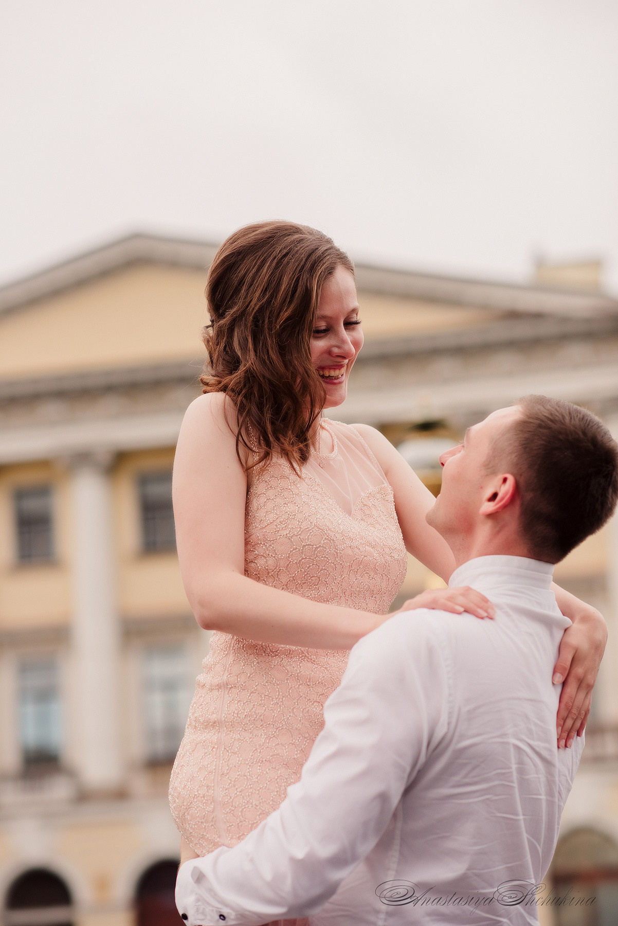 Ангелина и Денис. Дождь и счастье в городе. Семейный и Свадебный фотограф. Санкт-Петербург. Пушкин
