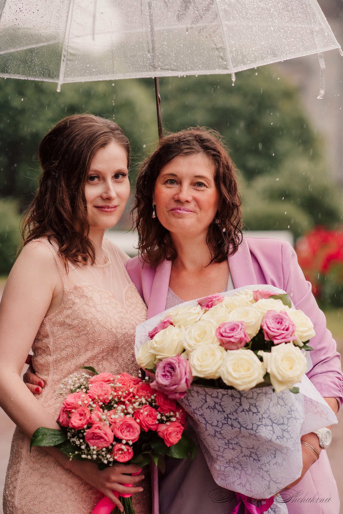 Ангелина и Денис. Дождь и счастье в городе. Семейный и Свадебный фотограф. Санкт-Петербург. Пушкин