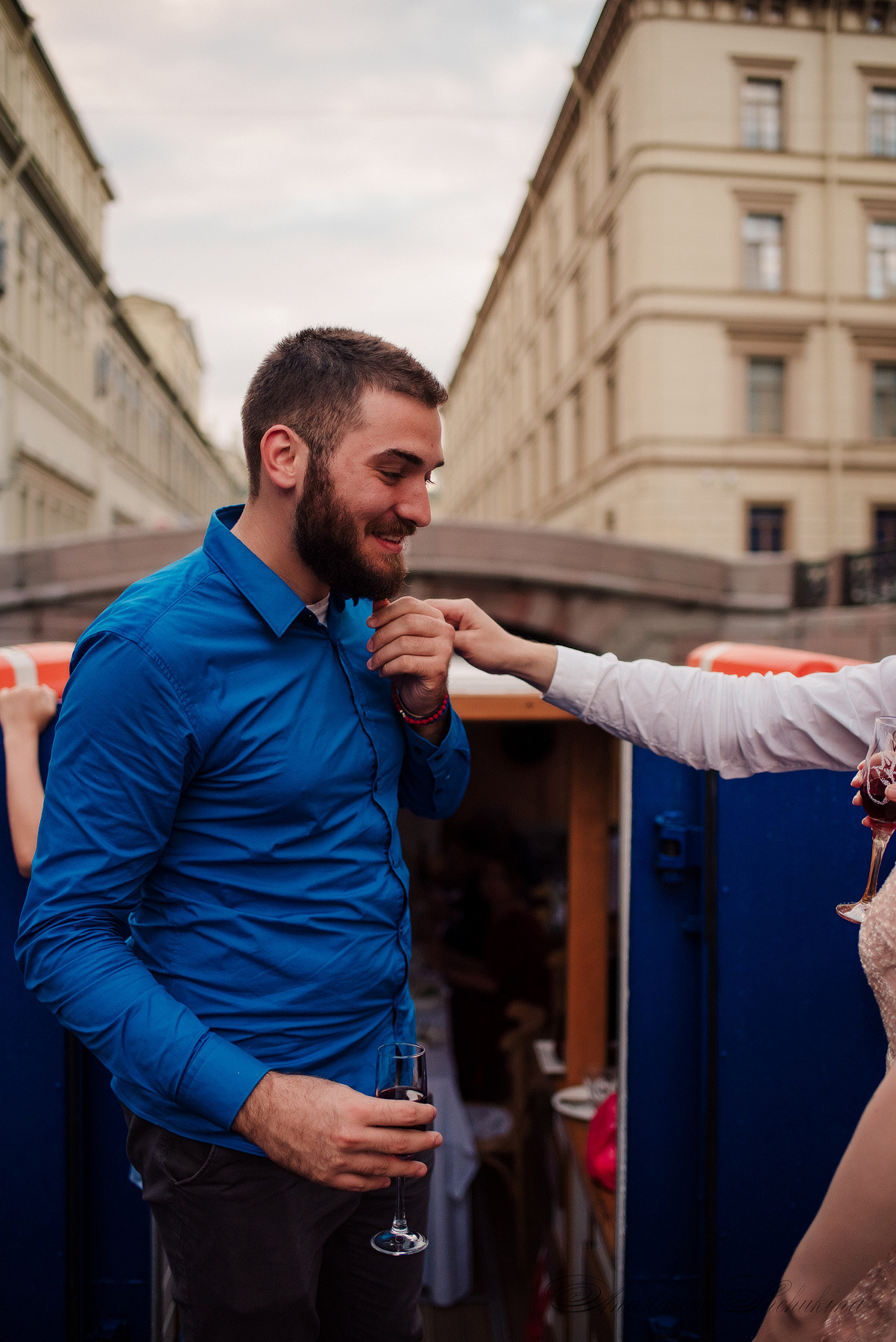 Ангелина и Денис. Дождь и счастье в городе. Семейный и Свадебный фотограф. Санкт-Петербург. Пушкин