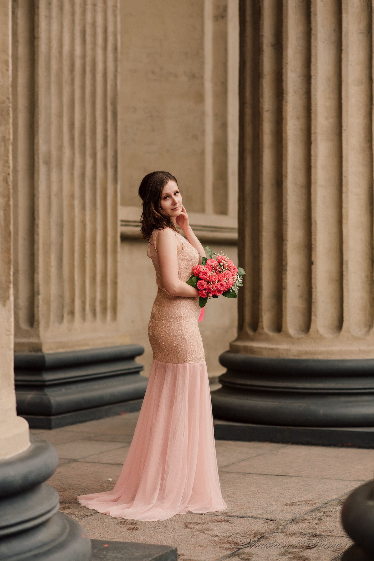 Ангелина и Денис. Дождь и счастье в городе. Семейный и Свадебный фотограф. Санкт-Петербург. Пушкин