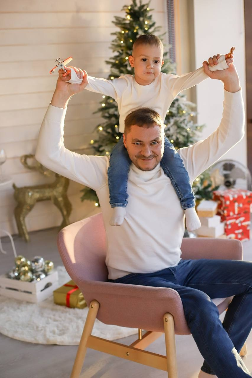 Семейные фотосессии. Фотостудия во Всеволожске. Подходит для всех творческих проектов