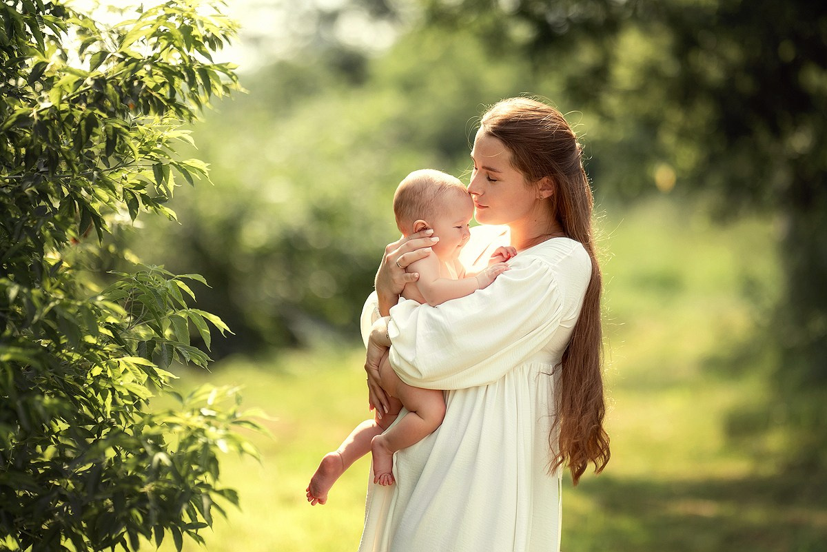 Фотосессия материнства на природе. Tatyana Nadezhdina Family photographer