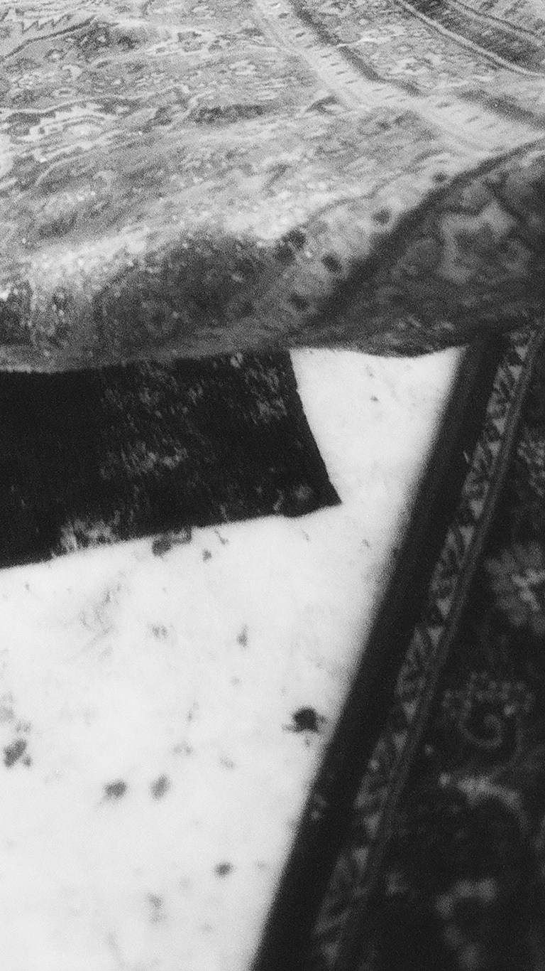 ЖЕНЩИНЫ, ВЫБИВАЮЩИЕ КОВРЫ. Художественная группа «Нежные Бабы»