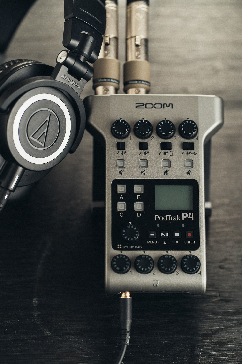 Подкасты / Reels. Фотостудия MEL Новороссийск | Подкаст-студия