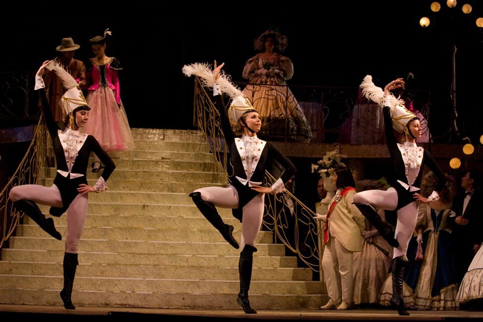 Танцевальный костюм. Пошив театральных и сценических костюмов в СПб