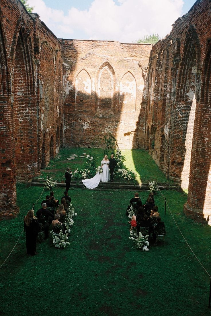 Свадебные тренды 2025