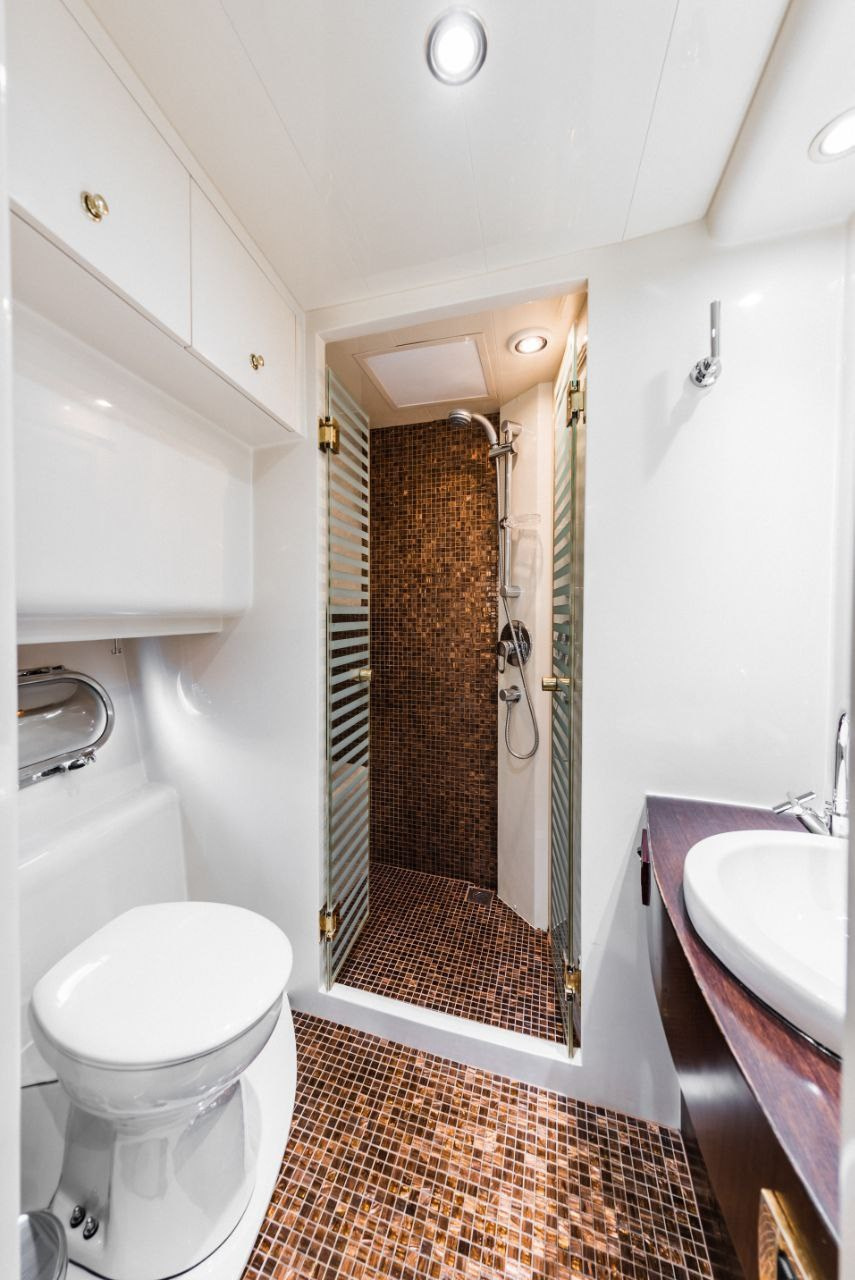 Яхта Алексум Аренда Яхты в Сочи Яхтанаморе YACHTNAMORE YACHTANAMORE