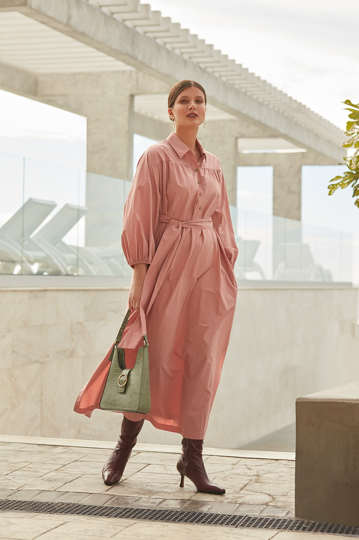 Модель Полина Новосибирск. Коммерческий фотограф для маркетплейсов Wildberries и Ozon в Новосибирске — фото и видео для брендов