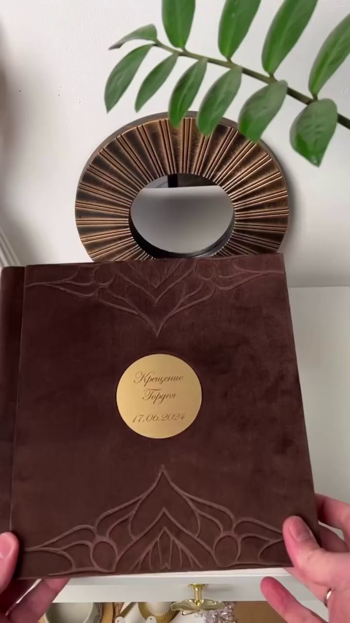 Книги Премиум. Фото- и видеосъёмка крещения и венчания. Фотограф на крещение Москва