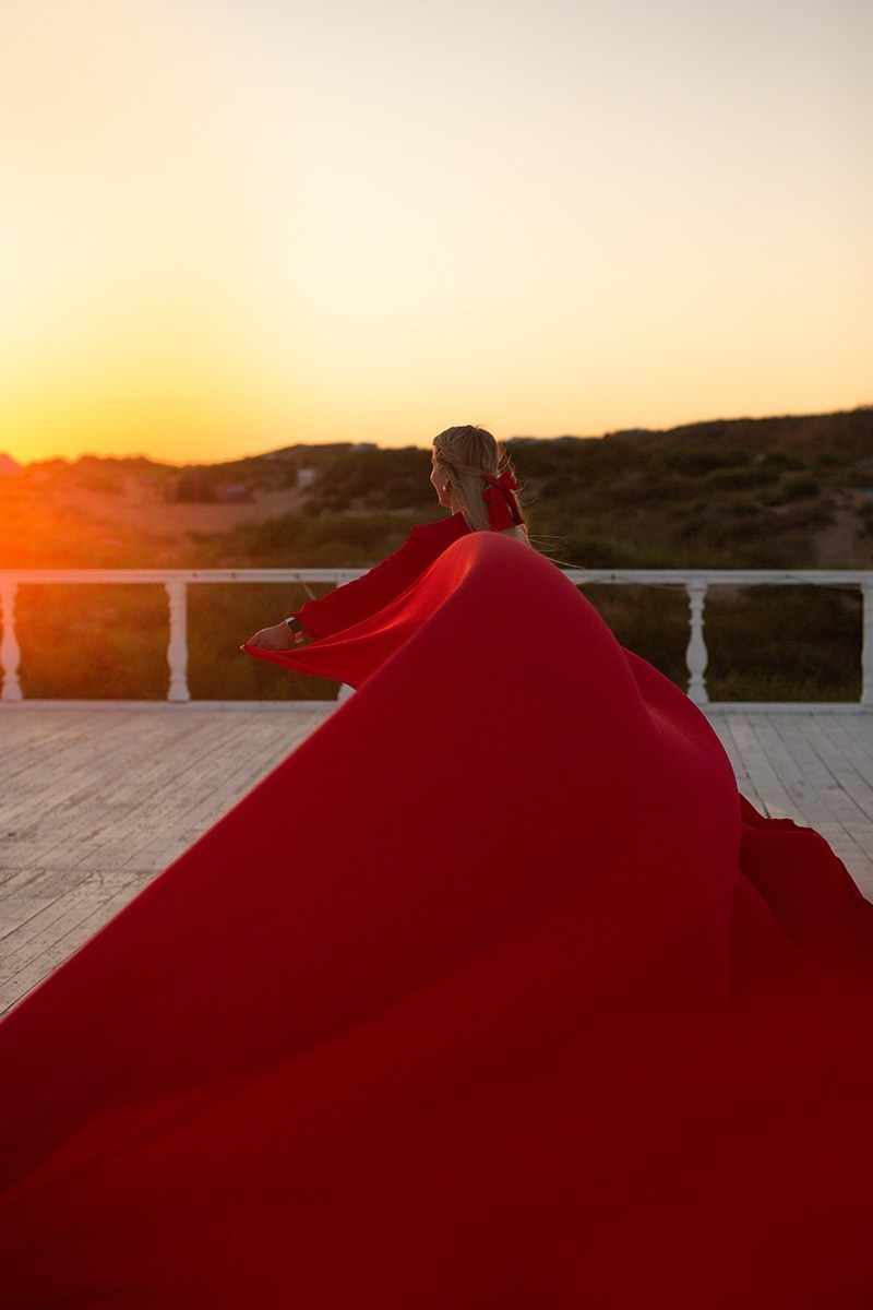 ЛЕТЯЩИЕ ПЛАТЬЕ. Https://malovafoto.ru