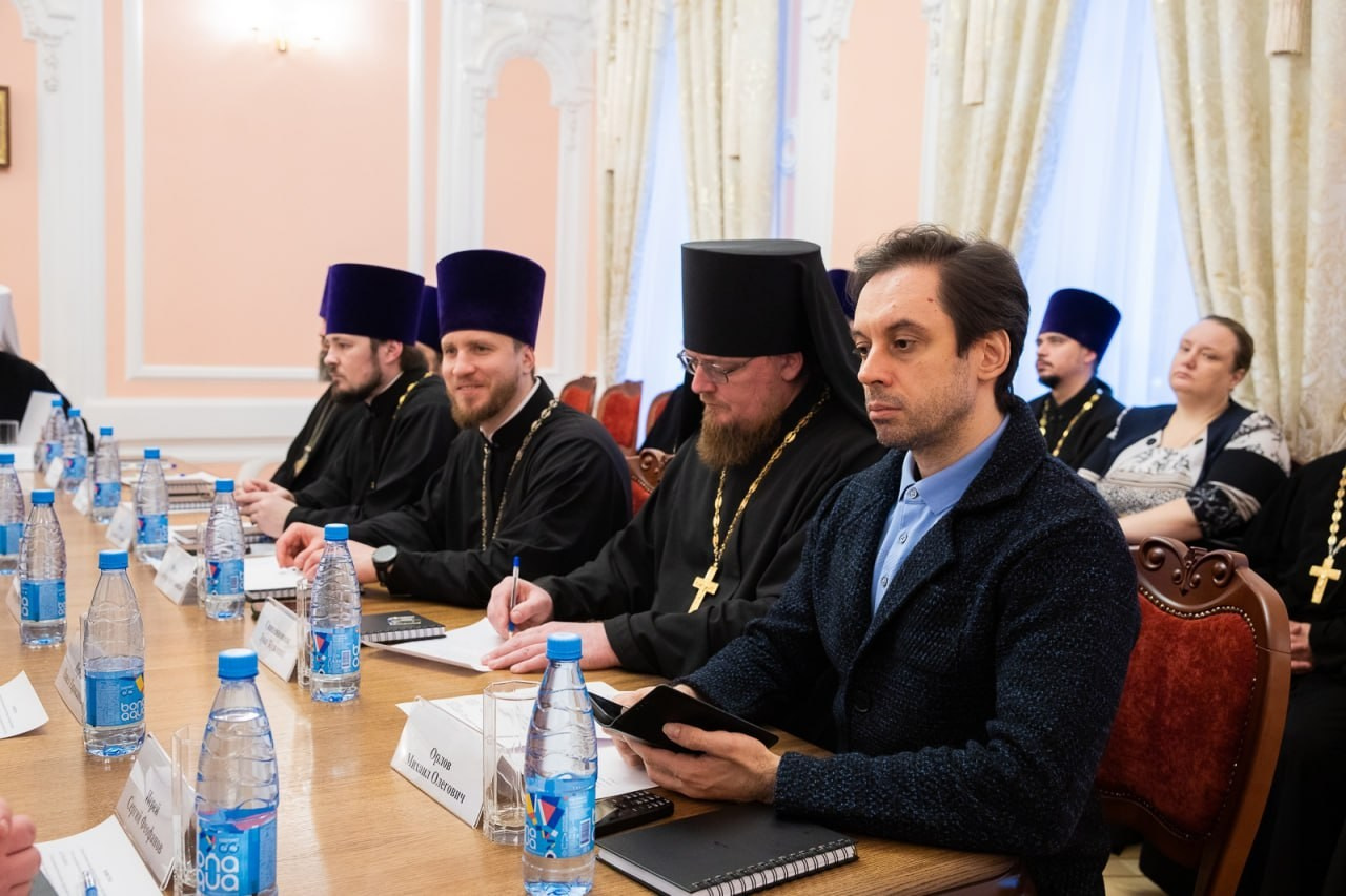 Митрополит Игнатий возглавил заседание административного совещания Саратовской Епархии. Саратовское Северо-Западное благочиние