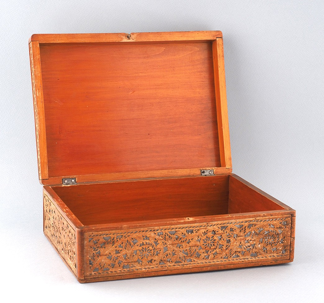 Предметная съемка ДПИ | Аукционный дом «Литфонд». Репортажный и семейный фотограф в Санкт-Петербурге Тарас Марченко