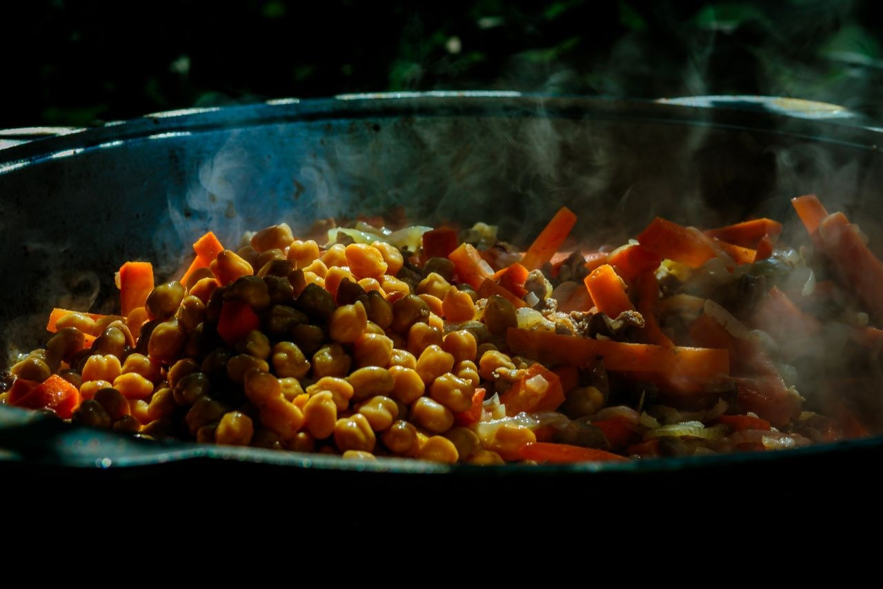 Ведущий + диджей + 1 из 8 моих услуг в подарок!