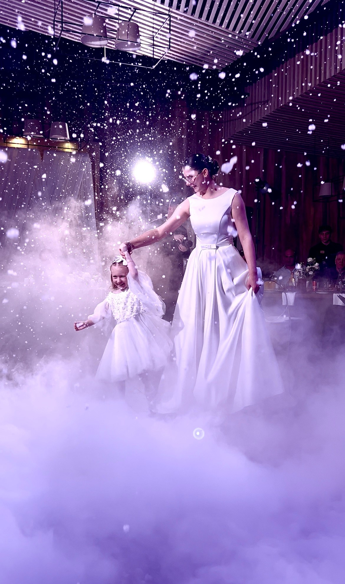 Свет Тяжелый дым Эффекты. Свадебный Видеограф Дмитрий Феоктистов Уфа / Аренда оборудования