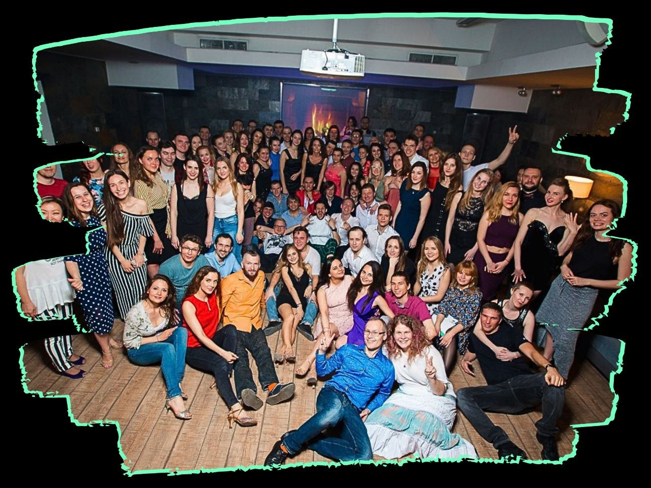 Ведущий + диджей + 1 из 8 моих услуг в подарок!