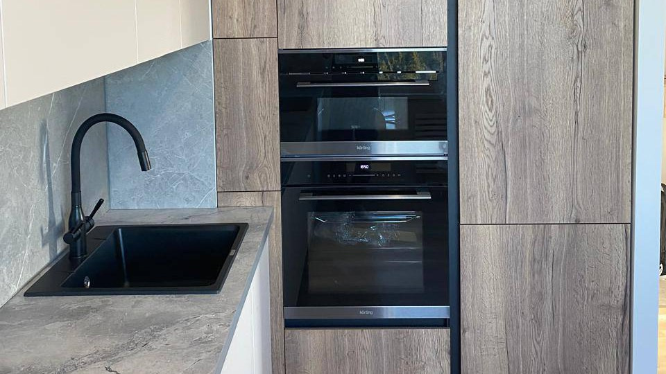 Кухонные шкафы под заказ в Ростове