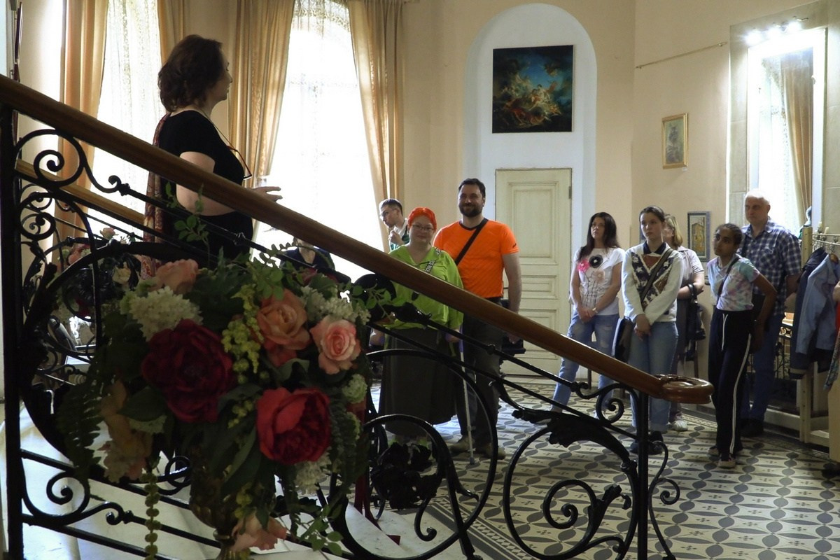 Авторская экскурсия Питер не спит