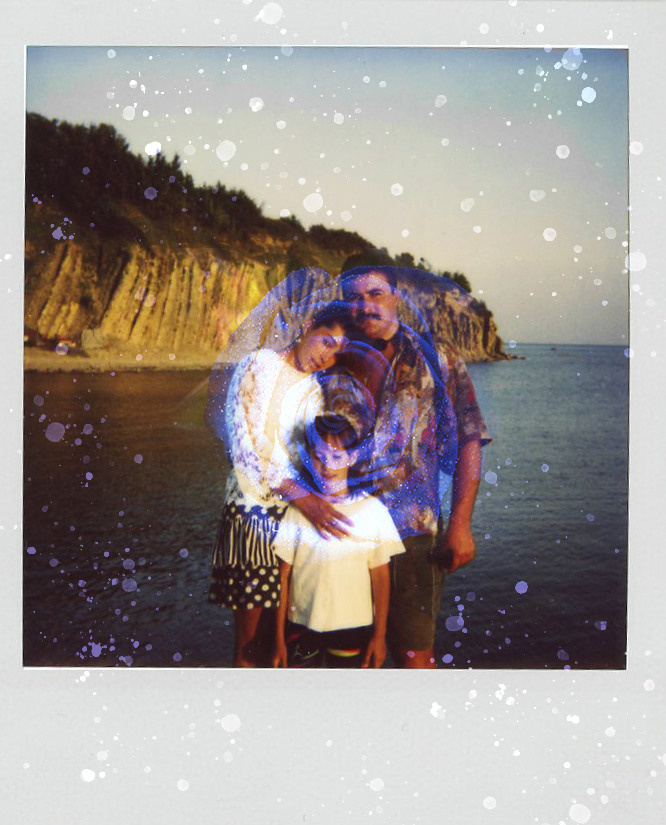 Карточка на память. Asya Bobritskaya is a multidisciplinary artist