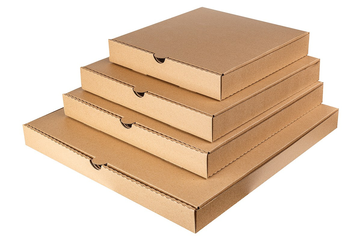 Коробки для пиццы разных размеров крафт на белом фоне