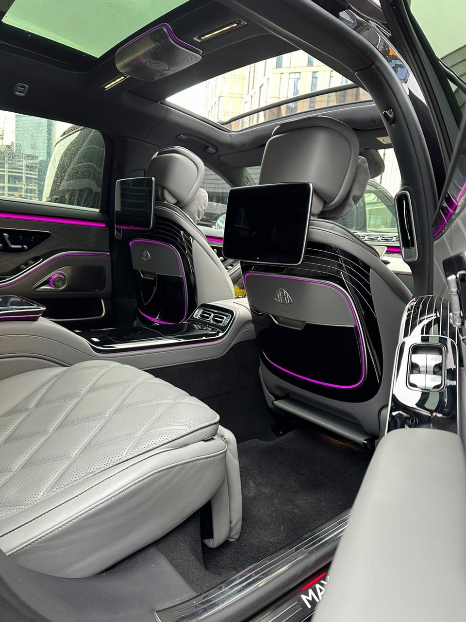 Аренда ягуар на свадьбу. Минивен на свадьбу. Праздничное агентство ПИОН