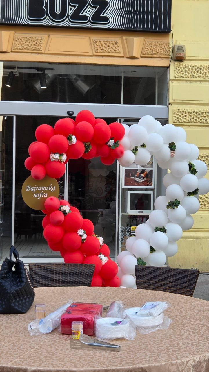 Prosidba vencanje помолвка предложение свадьба д. Шары с гелием, фотозоны Нови Сад Белград. Balone i dekoracije od balona Novi Sad Beograd